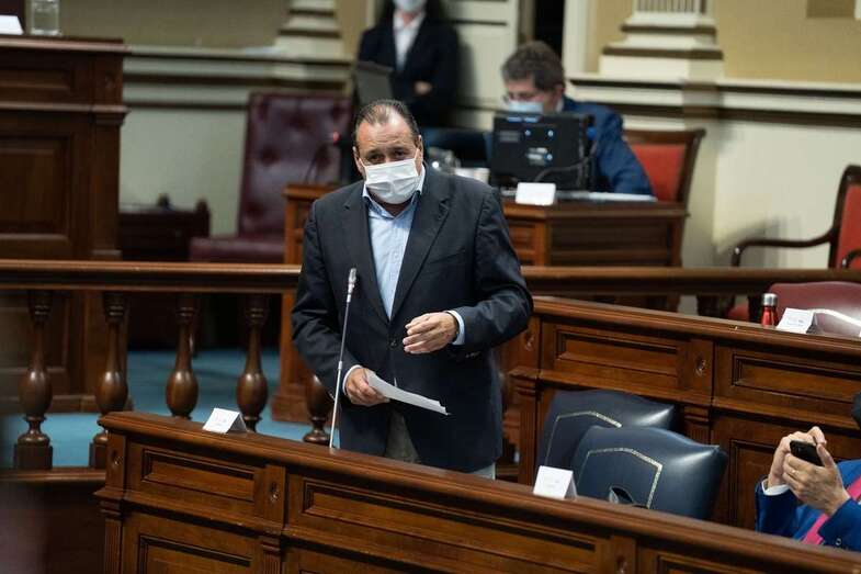 A partir de este miércoles se podrán obtener en Canarias los certificados digitales UE de vacunación y de recuperación / TA